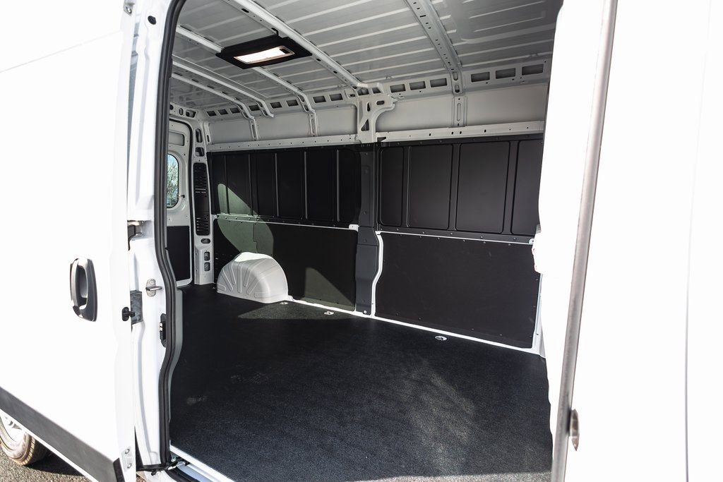 New 2026 RAM ProMaster 2500 w/ Convenience Group FWD image 25