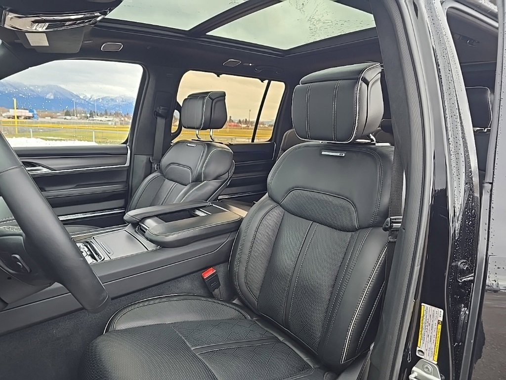 Used 2024 Jeep Grand Wagoneer Series II w/ Quick Order Packagew 28T image 26