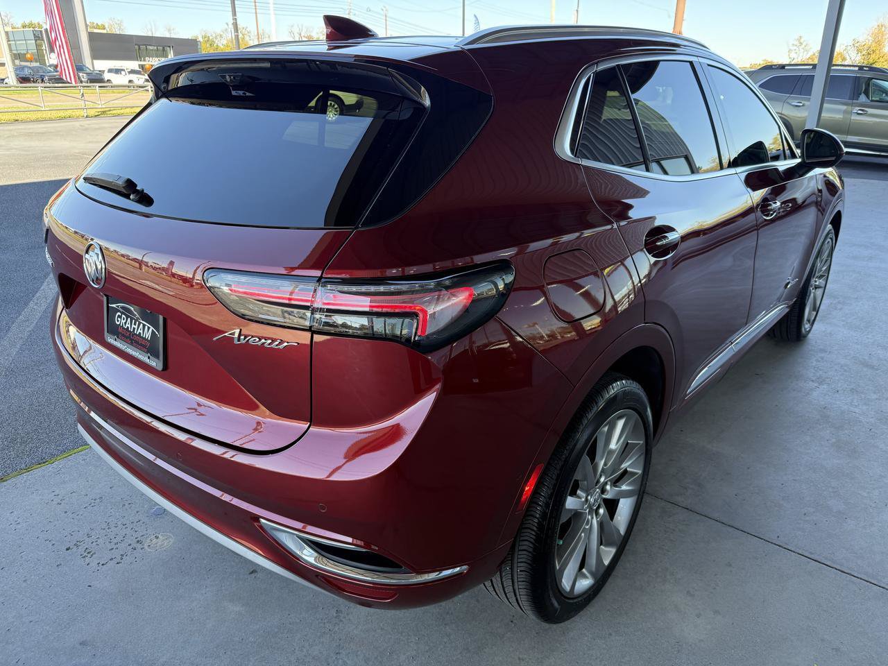 Used 2023 Buick Envision Avenir AWD/4WD image 5