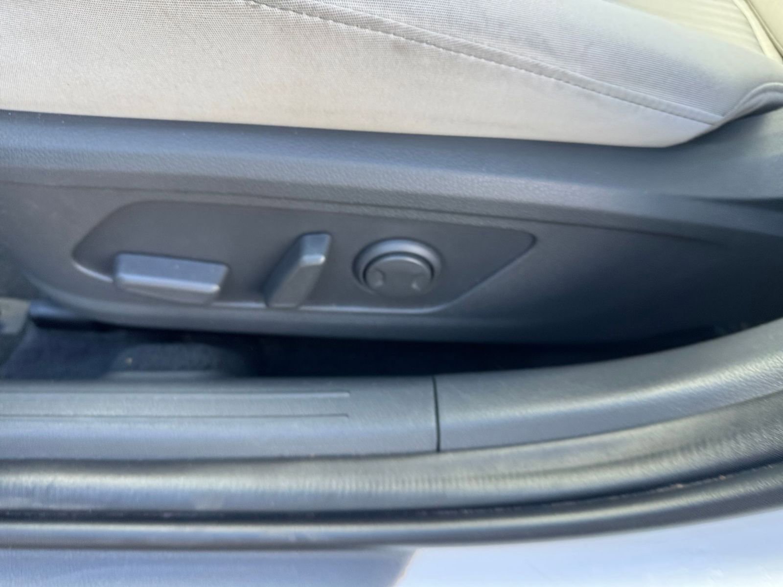 Used 2025 Hyundai Sonata SEL FWD image 22