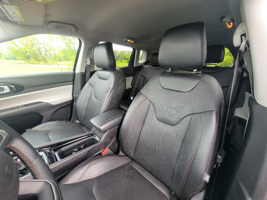 Used 2022 Jeep Compass Limited AWD/4WD image 10