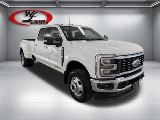 New 2026 Ford F350 4x4 Crew Cab DRW Super Duty image 3