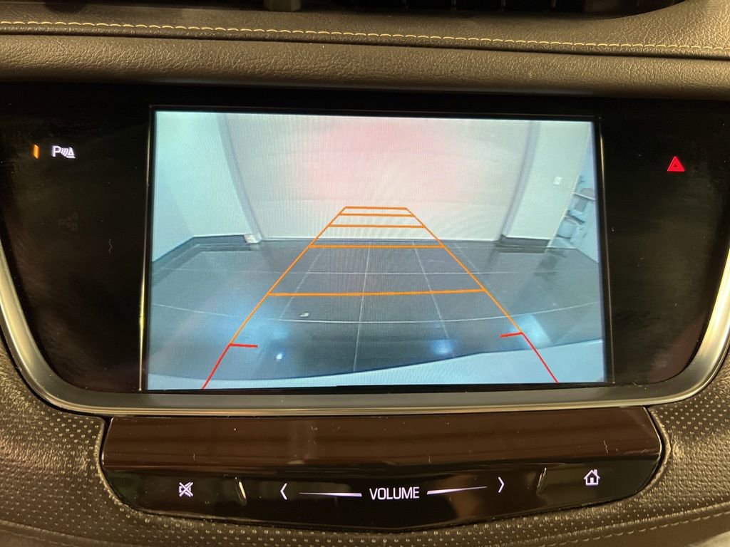 Used 2017 Cadillac XT5 Luxury w/ Driver Awareness Package AWD/4WD image 14