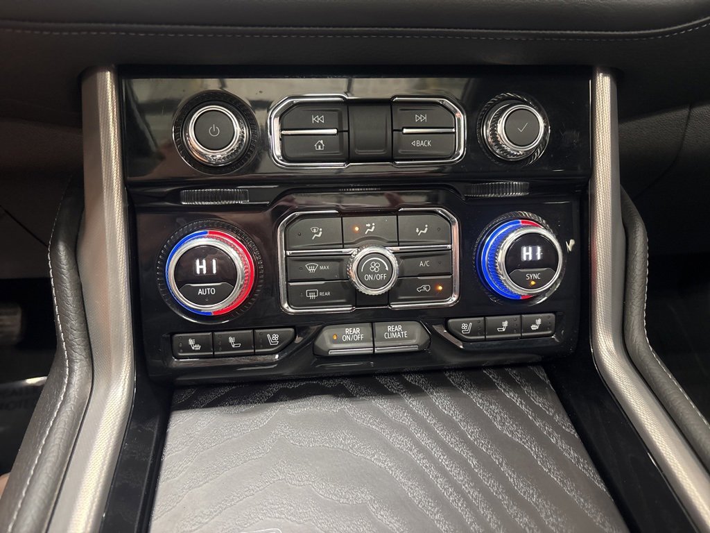 Used 2024 GMC Yukon XL Denali image 39