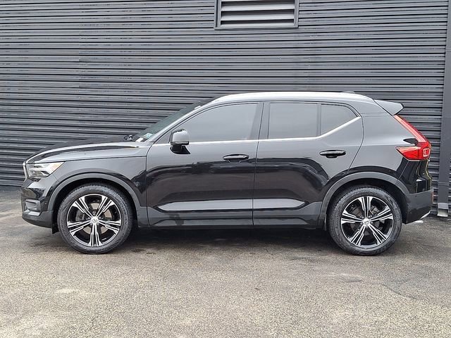 Used 2019 Volvo XC40 T5 Inscription image 2