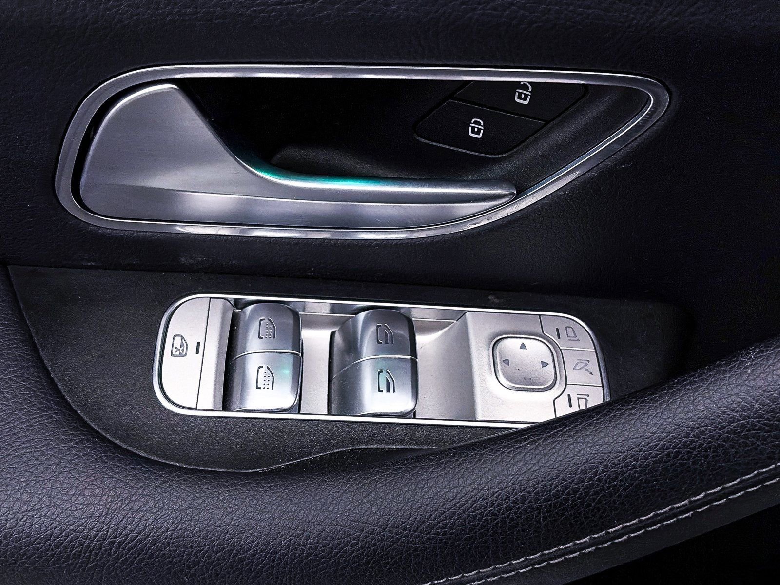 Used 2023 Mercedes-Benz GLE 450 4MATIC w/ AMG Line Exterior image 20