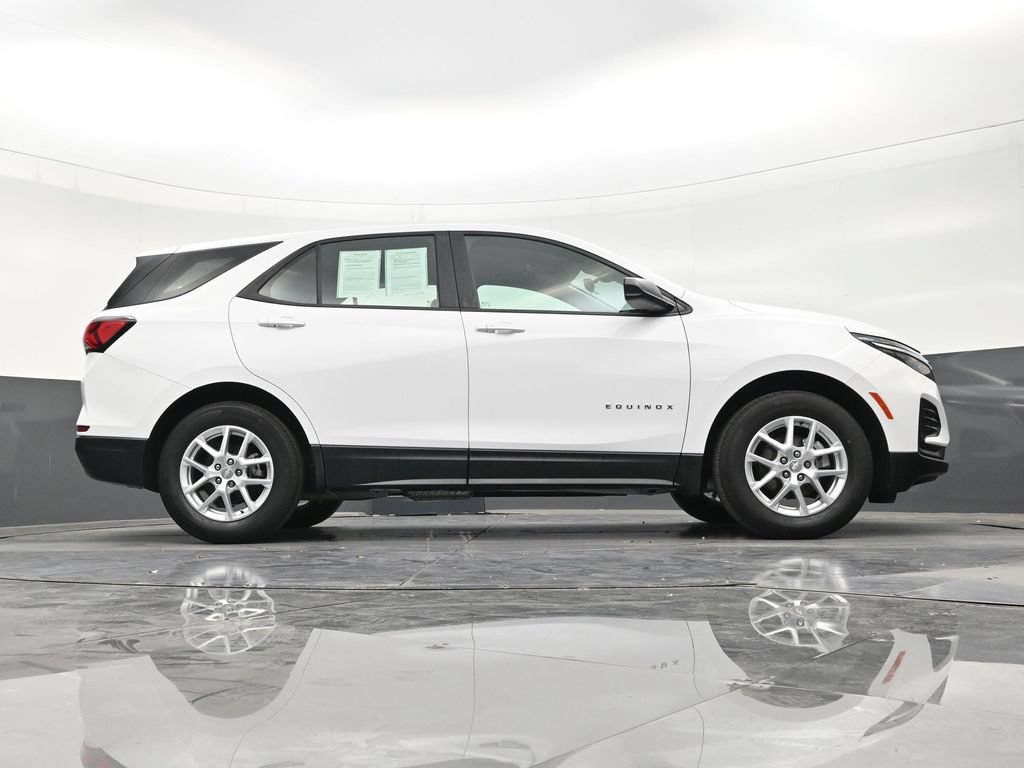 Used 2024 Chevrolet Equinox LS FWD image 22