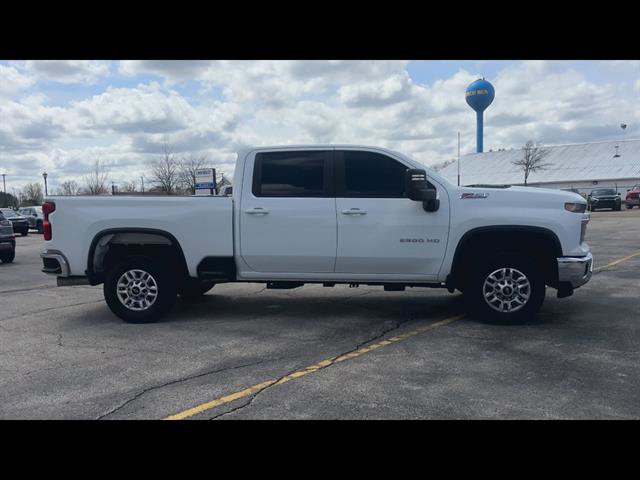 Used 2024 Chevrolet Silverado 2500 LT w/ Convenience Package AWD/4WD image 31