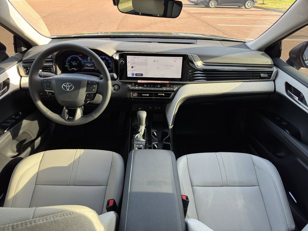 Used 2026 Toyota Camry XLE image 16