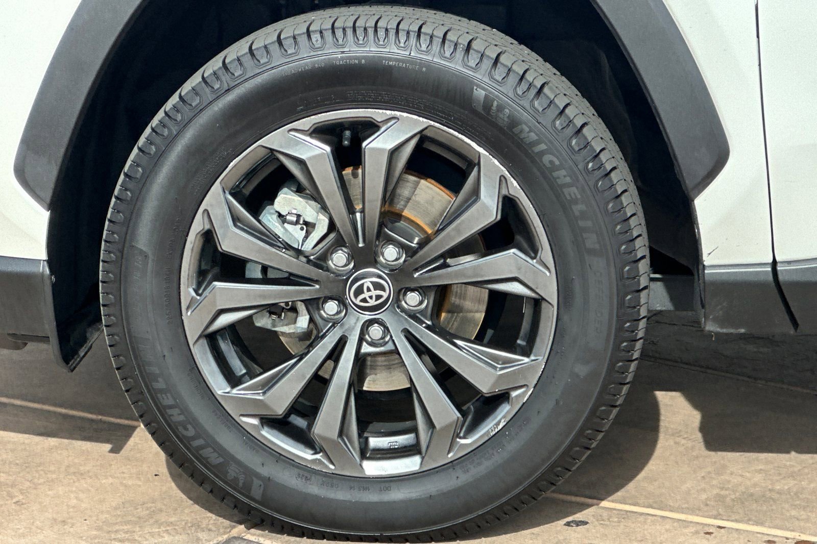 Certified 2022 Toyota RAV4 XLE Premium image 34