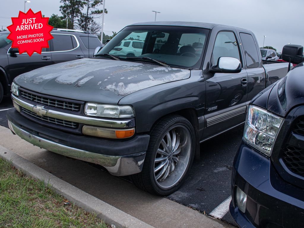 Used 2000 Chevrolet Silverado 1500 LS w/ Firm Ride Suspension Pkg