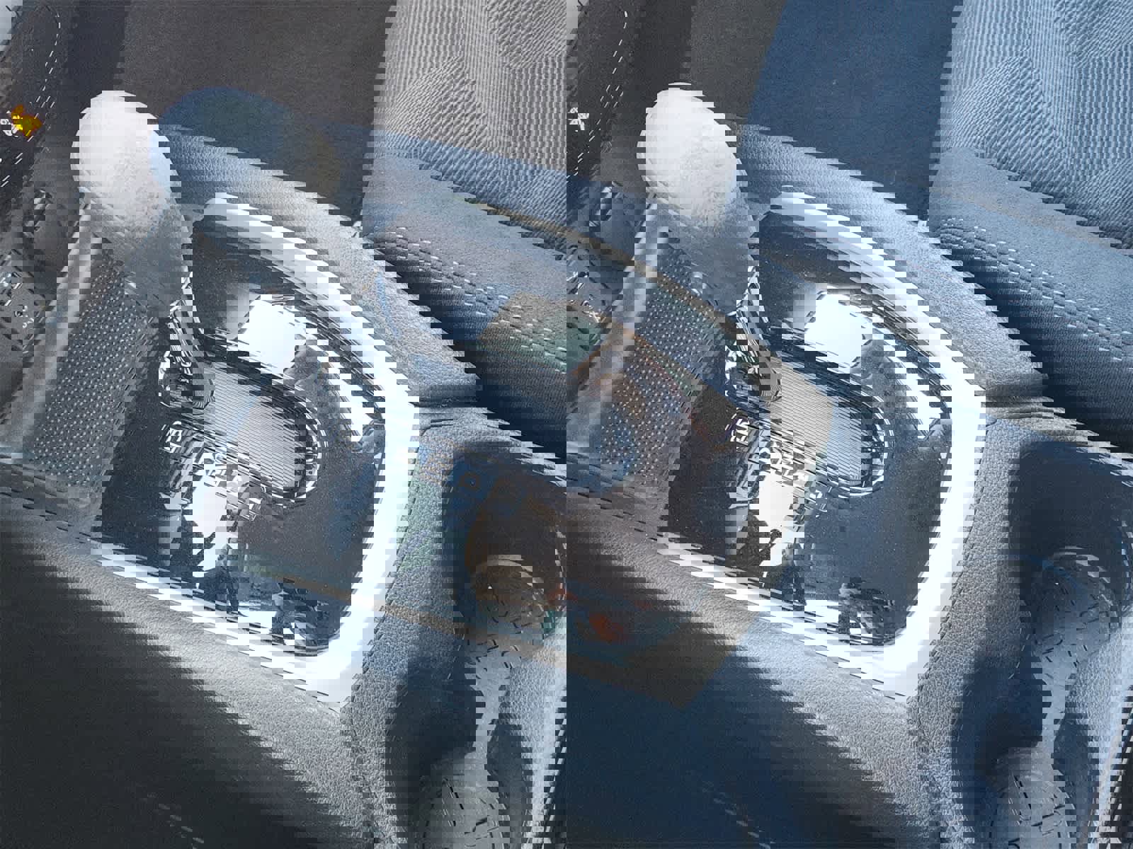 Used 2014 Nissan Rogue SV w/ SV Premium Package image 20