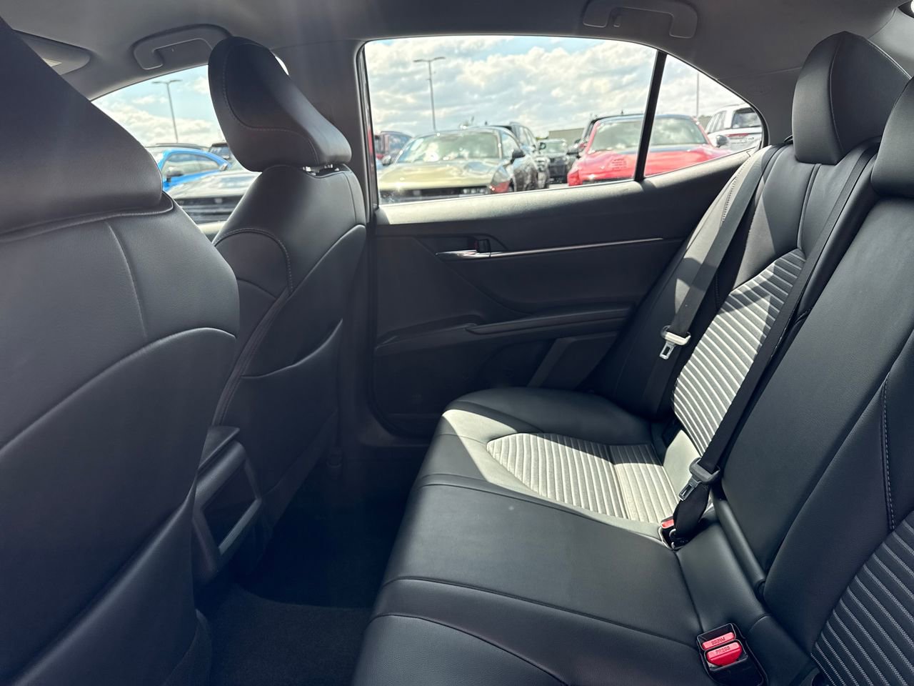 Used 2024 Toyota Camry SE FWD image 12