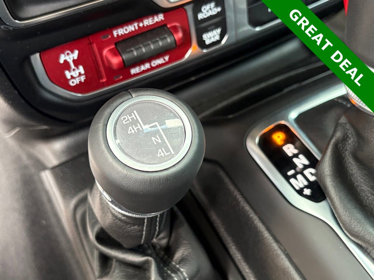 Used 2025 Jeep Gladiator Rubicon w/ Convenience Group AWD/4WD image 25