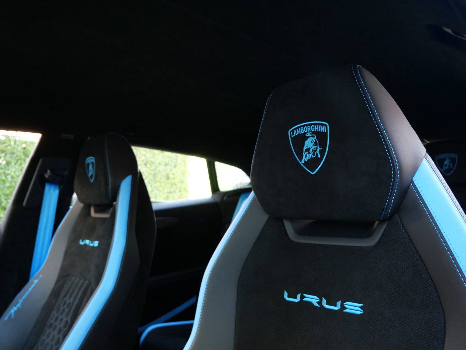 Used 2023 Lamborghini Urus Performante AWD/4WD image 31
