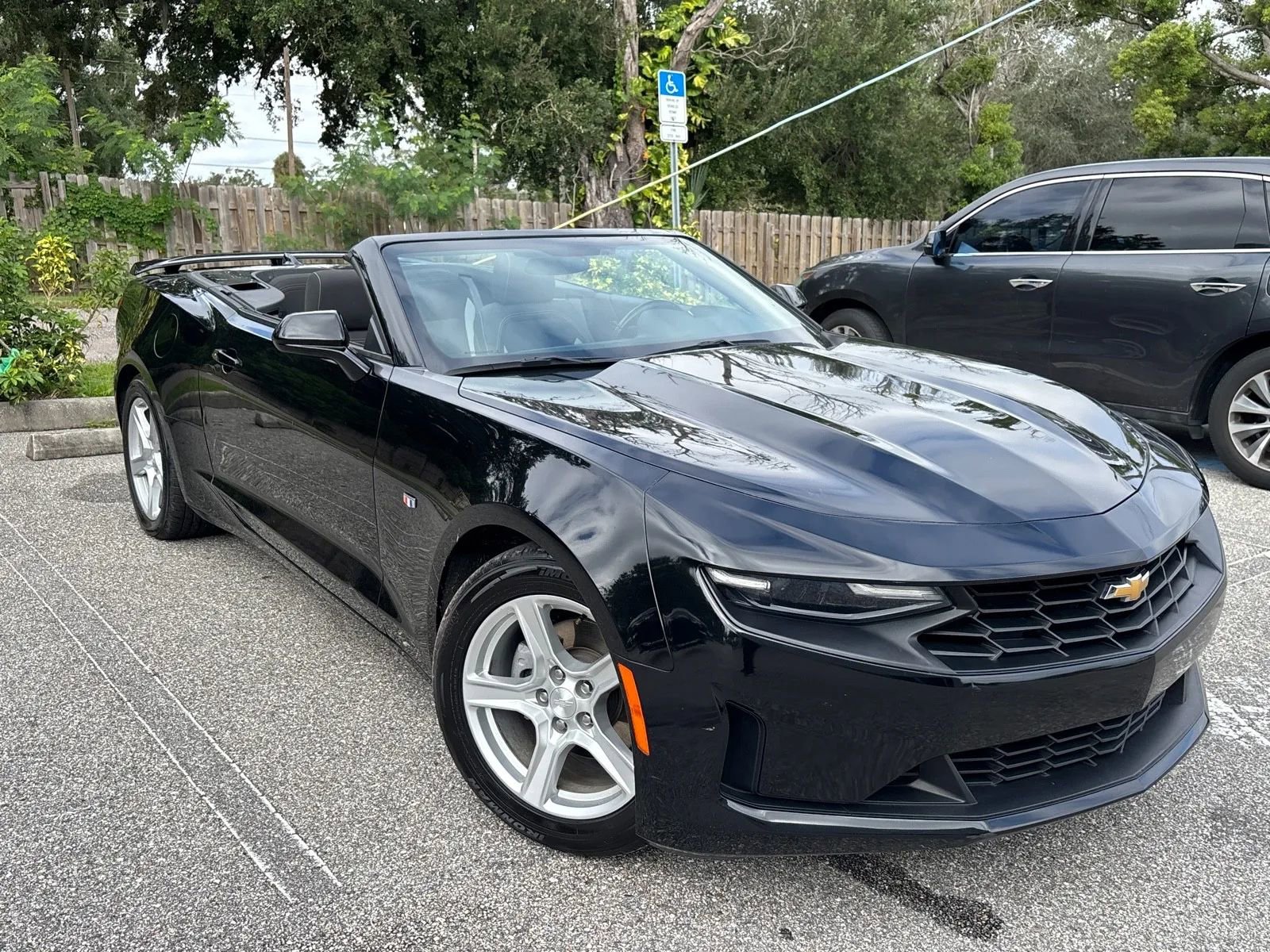 Used 2023 Chevrolet Camaro LT RWD image 11