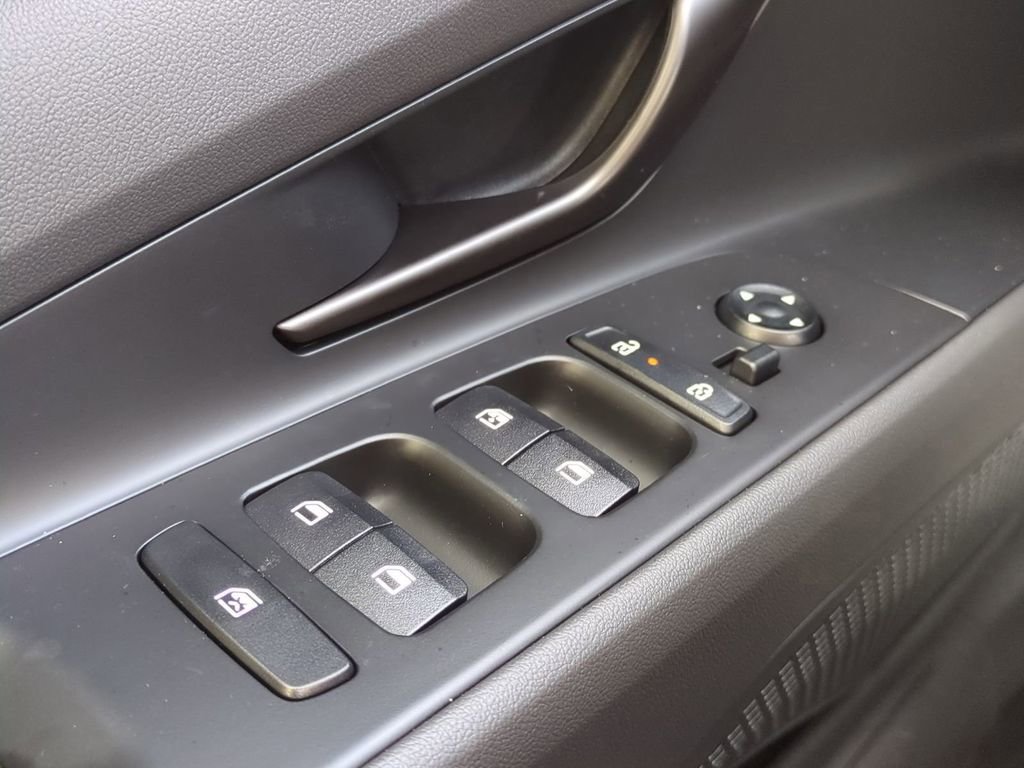 New 2026 Hyundai Elantra Sport image 27