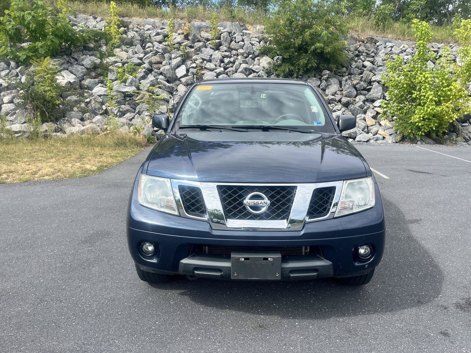 Used 2019 Nissan Frontier SV w/ Value Truck Package AWD/4WD image 2