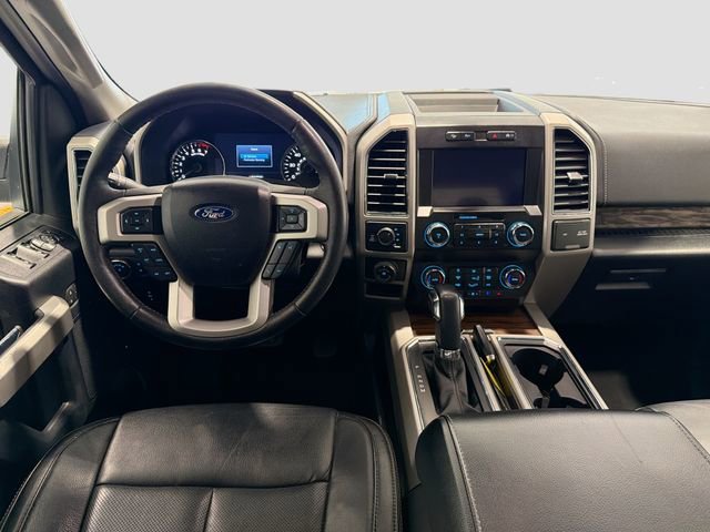 Used 2019 Ford F150 Lariat w/ Trailer Tow Package image 19