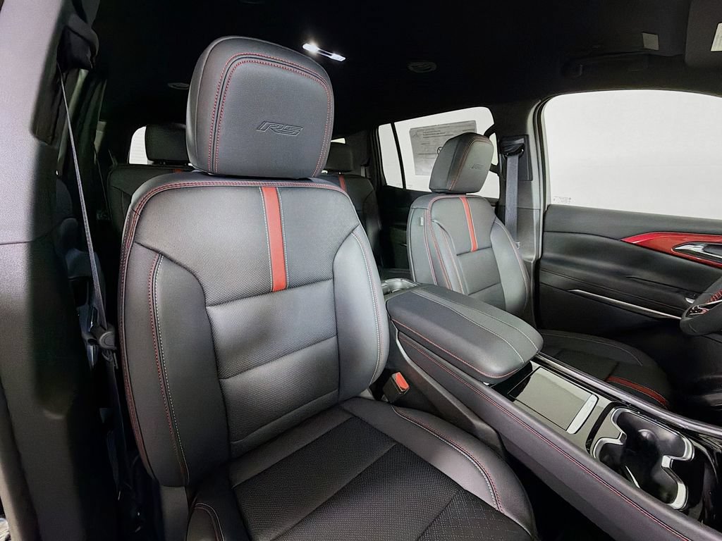 New 2026 Chevrolet Traverse RS w/ LPO, Floor Liner Package AWD/4WD image 25