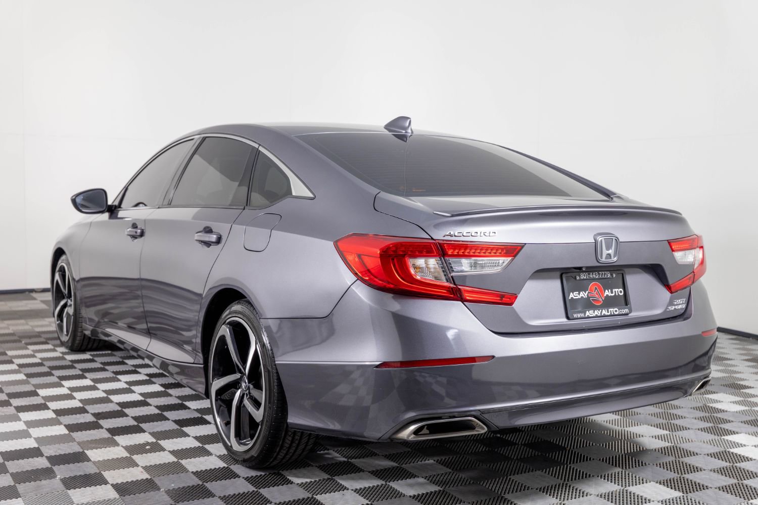 Used 2018 Honda Accord Sport image 5