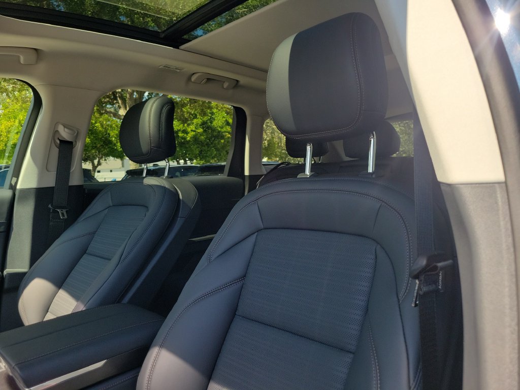 New 2026 Lincoln Nautilus Reserve w/ Jet Appearance Package AWD/4WD image 18