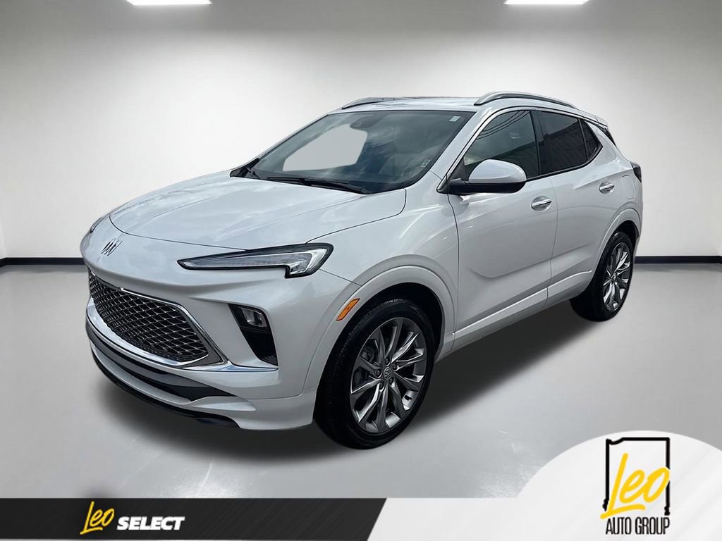 Used 2024 Buick Encore GX Avenir w/ Avenir Convenience Package FWD image 1