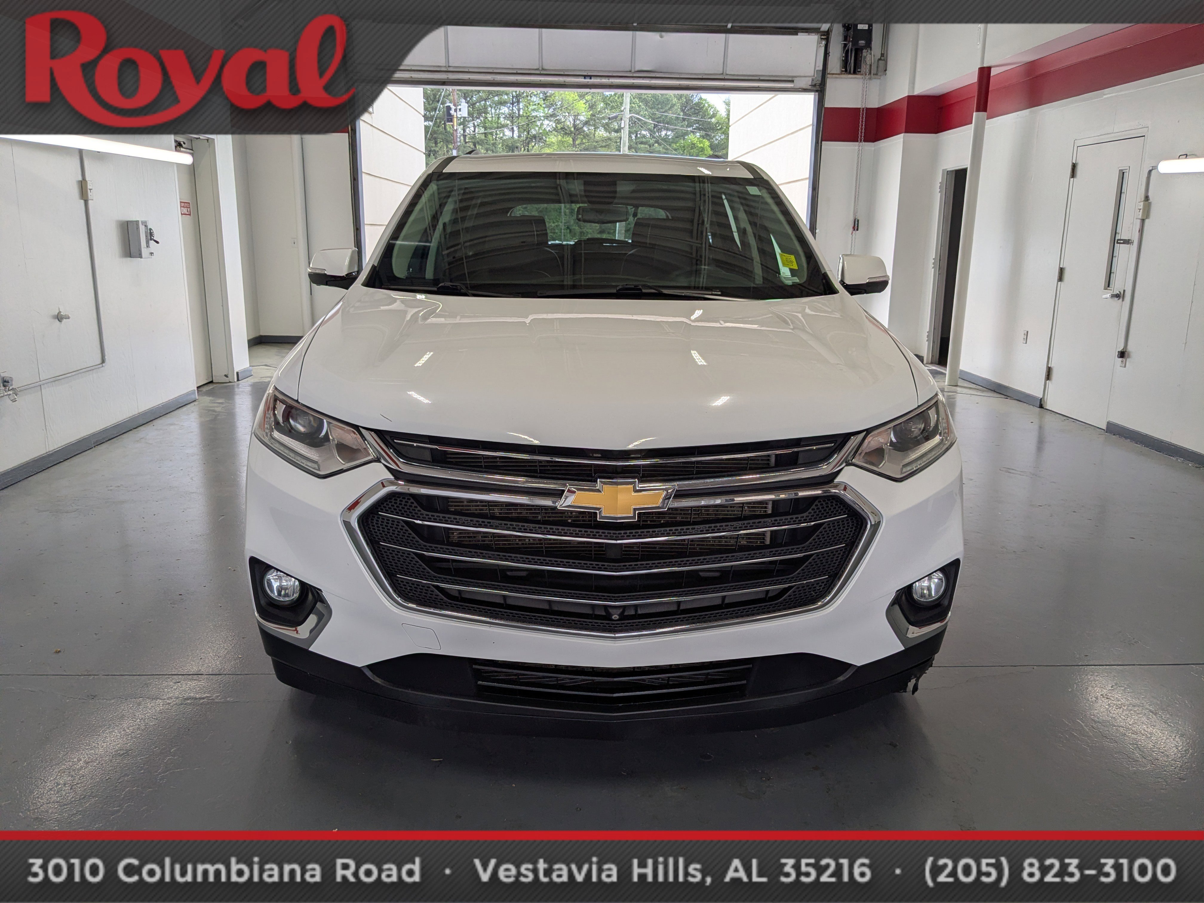 Used 2020 Chevrolet Traverse LT w/ LT Premium Package image 6