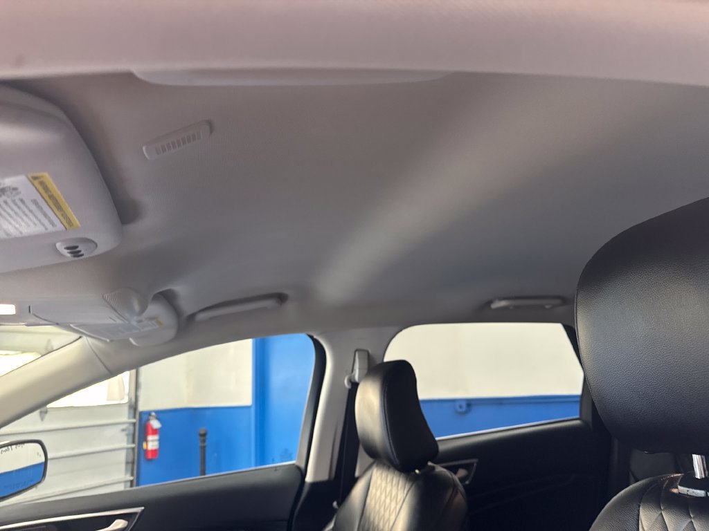 Used 2023 Ford Edge Titanium AWD/4WD image 22