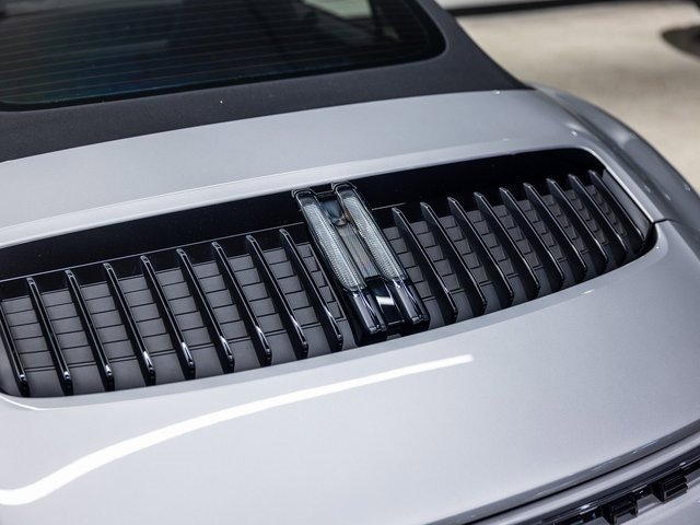 Certified 2022 Porsche 911 Carrera S image 19