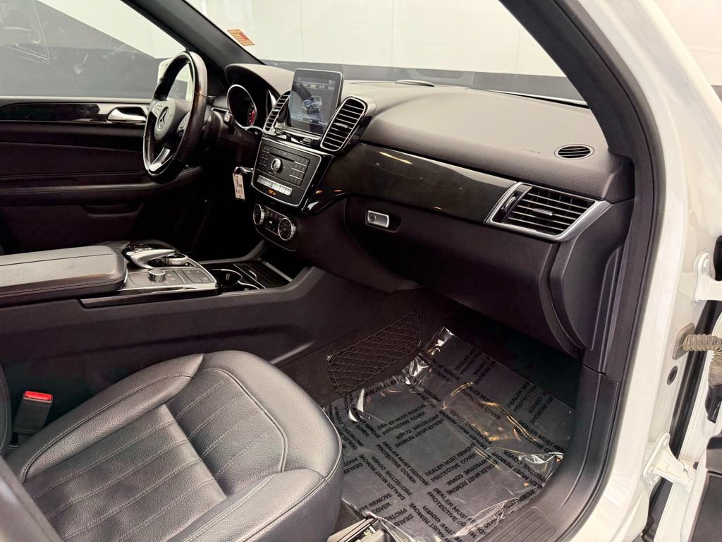 Used 2019 Mercedes-Benz GLE 400 4MATIC w/ Premium 1 Package image 70