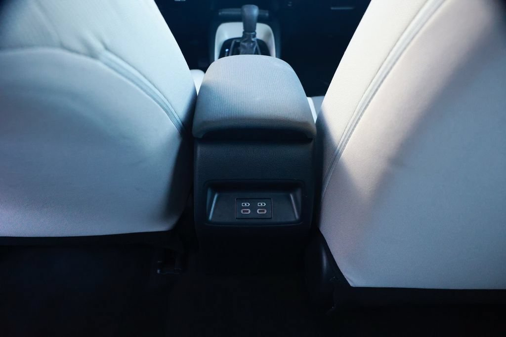 Used 2023 Toyota Corolla LE w/ Carpet Mat Package (TMS) FWD image 34