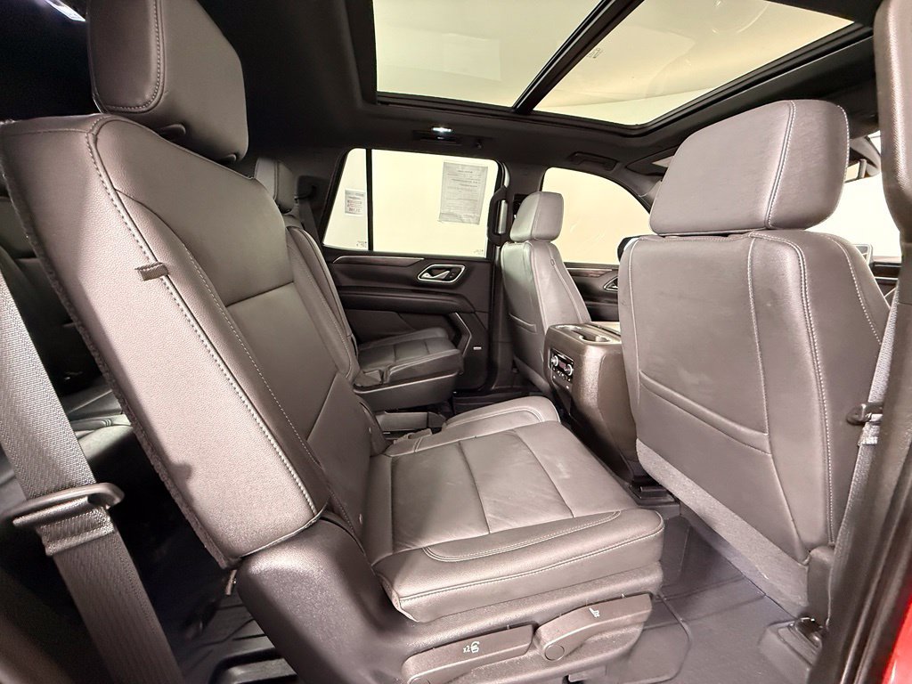 Used 2021 Chevrolet Tahoe Z71 w/ Luxury Package AWD/4WD image 25