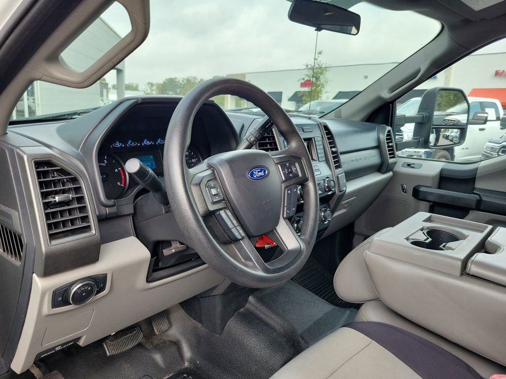 Used 2019 Ford F550 2WD Crew Cab Super Duty w/ Power Equipment Group image 12