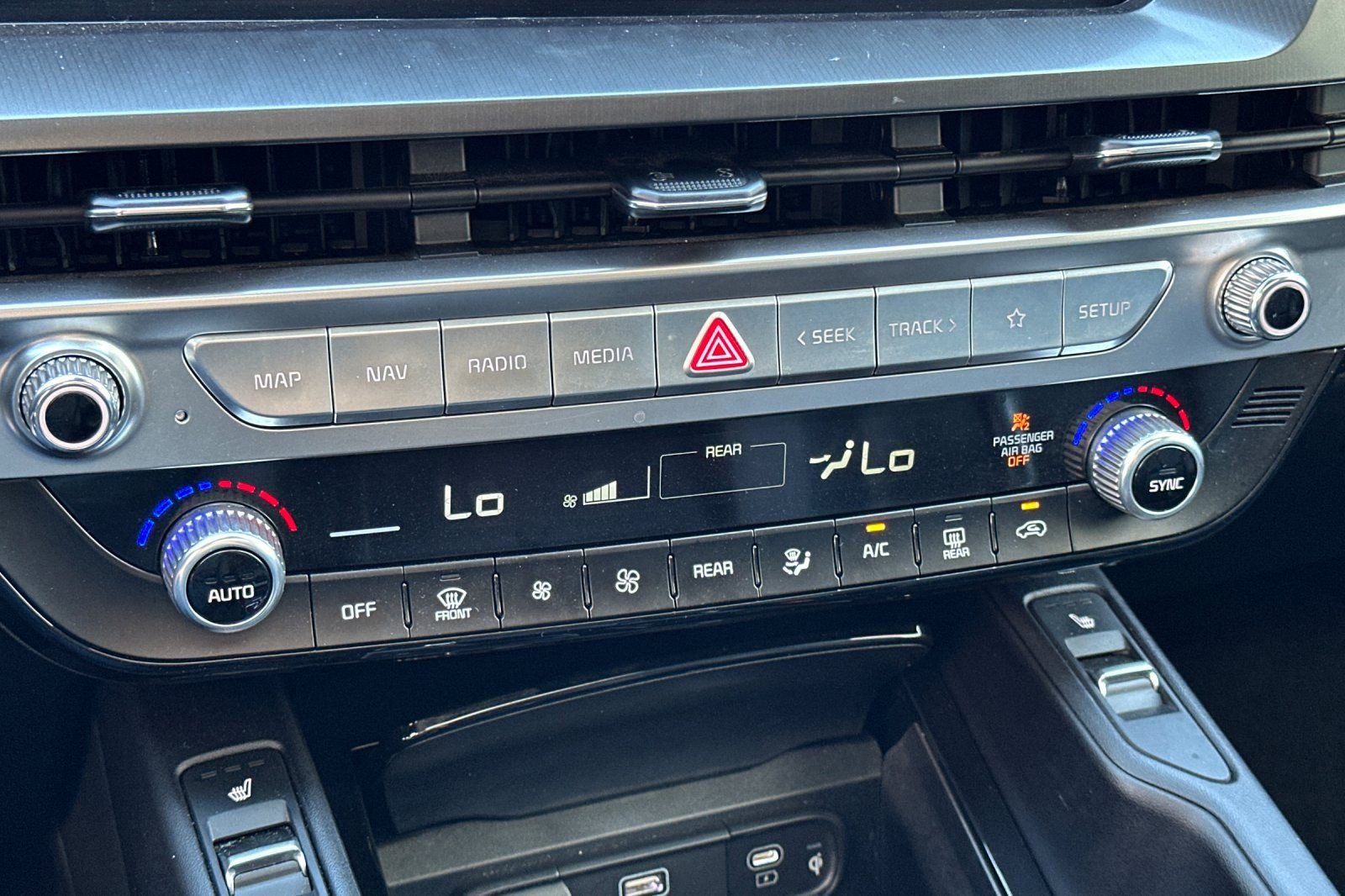 Used 2025 Kia Telluride S image 22