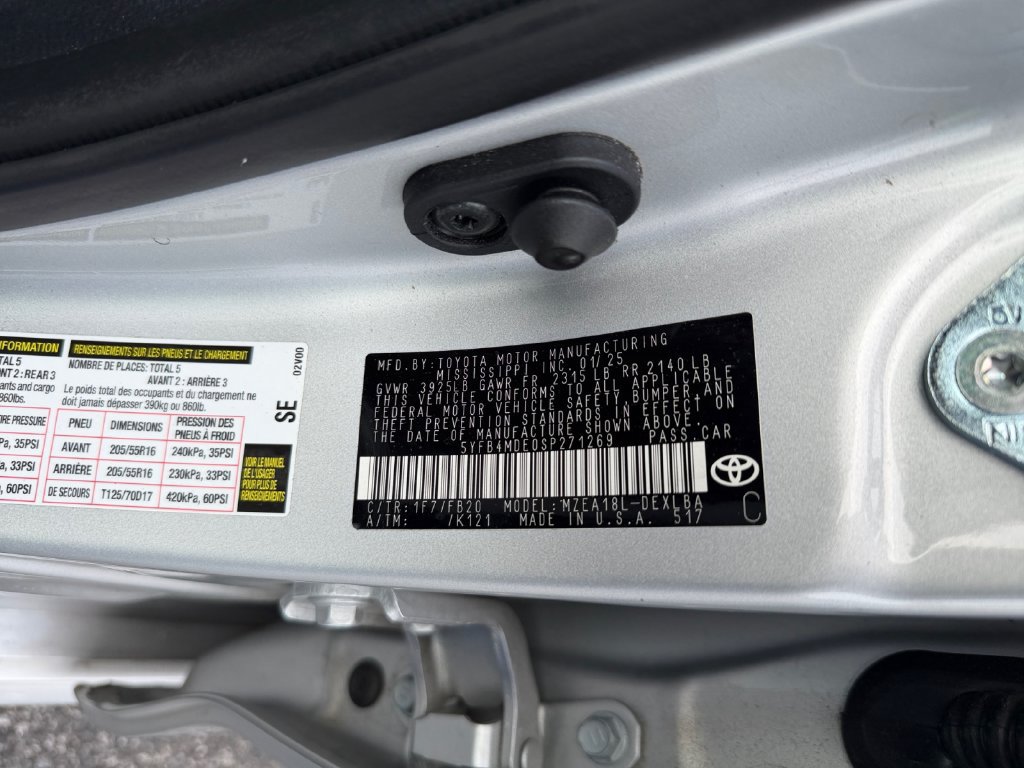 Used 2025 Toyota Corolla LE FWD image 26