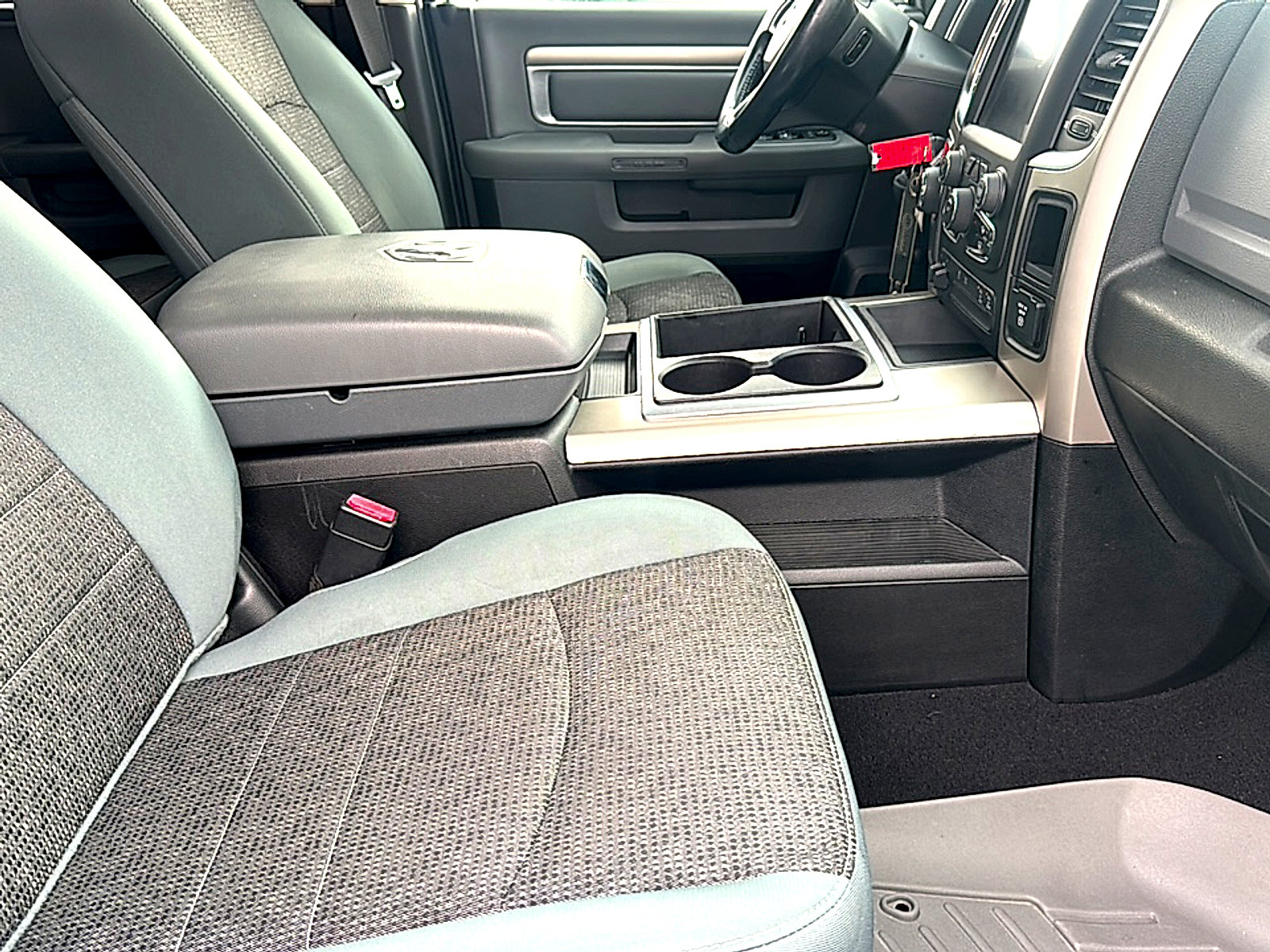 Used 2015 RAM 1500 Lone Star image 22