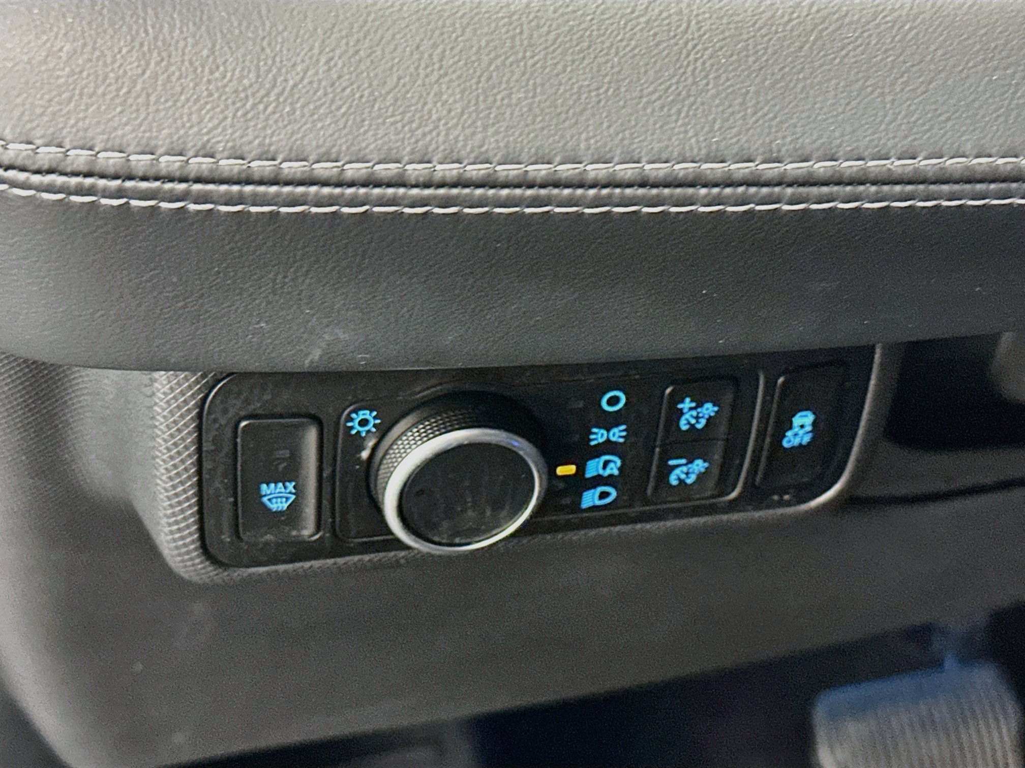 Used 2024 Ford Mustang Mach-E Premium AWD/4WD image 17