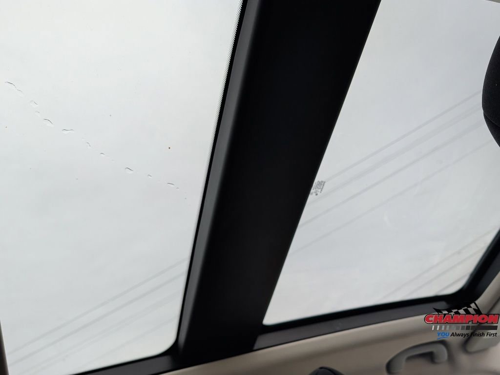 Used 2021 Jeep Renegade Latitude w/ Convenience Group AWD/4WD image 29