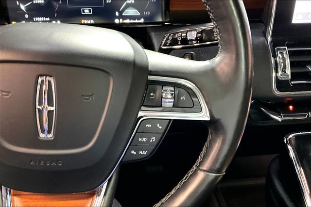 Used 2019 Lincoln Navigator Reserve AWD/4WD image 14