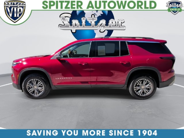 Used 2025 Chevrolet Traverse LT w/ Driver Confidence Package FWD image 7