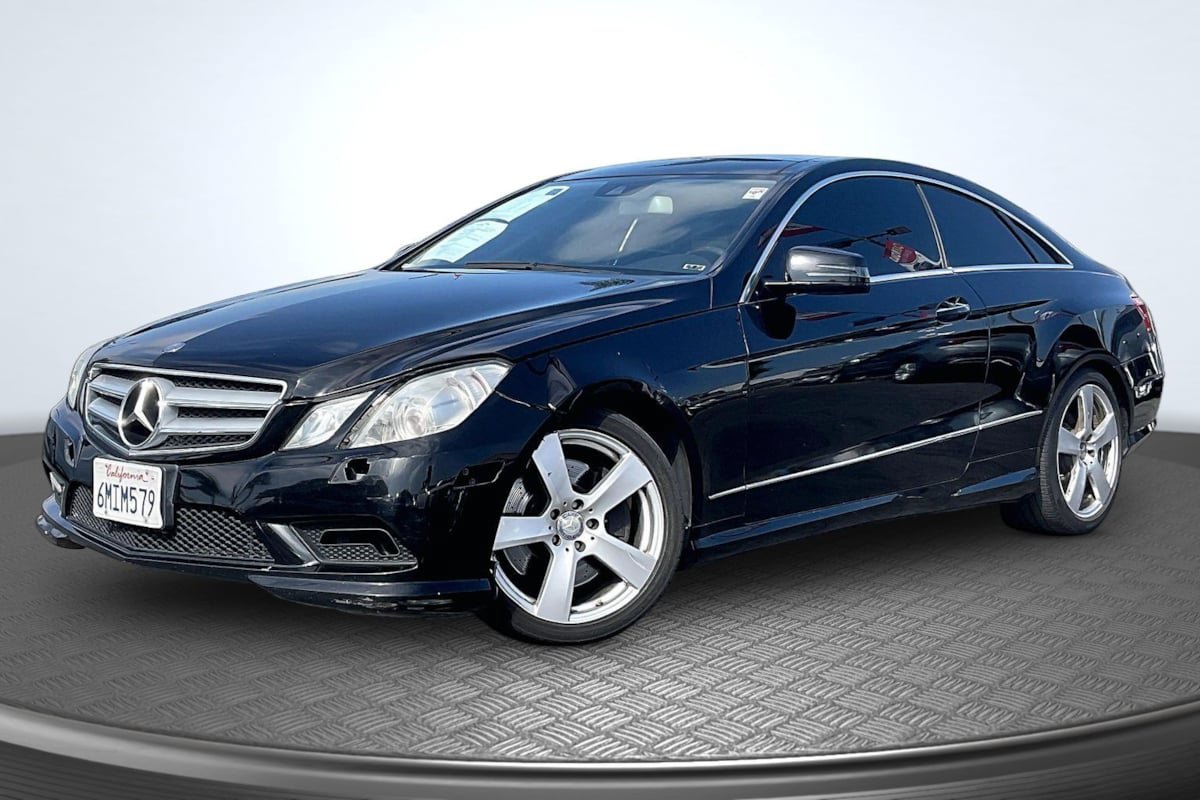 Used 2010 Mercedes-Benz E 550 Coupe image 12