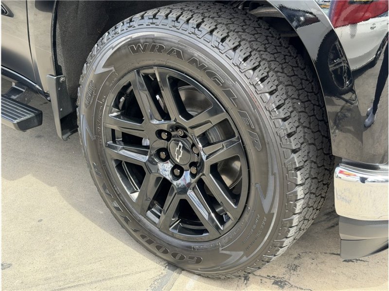 Used 2020 Chevrolet Silverado 1500 LT w/ All-Star Edition AWD/4WD image 8