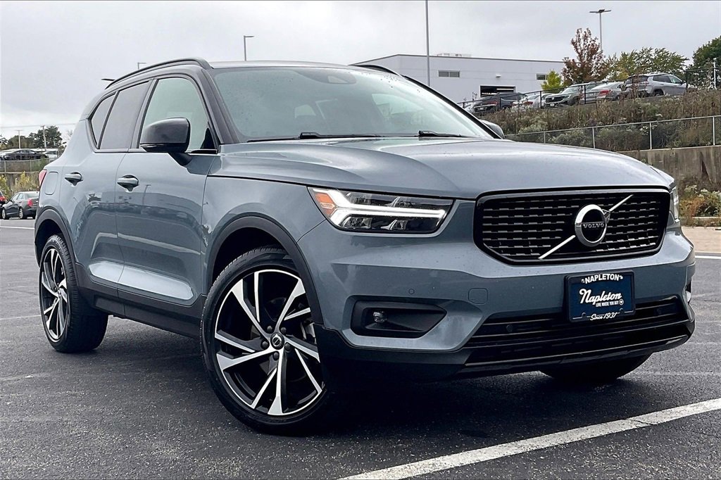 Used 2021 Volvo XC40 T5 R-Design w/ Climate Package image 34