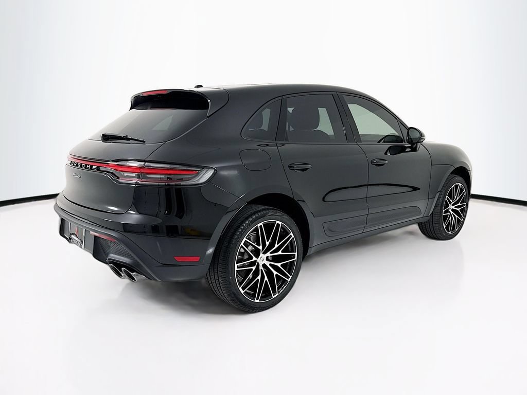 New 2026 Porsche Macan AWD/4WD image 9