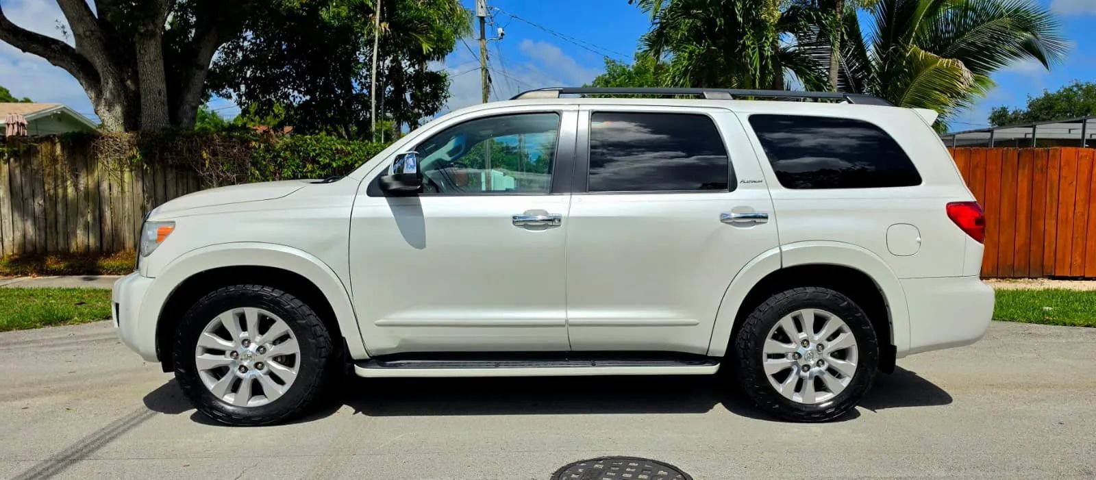 Used 2015 Toyota Sequoia Platinum RWD image 16