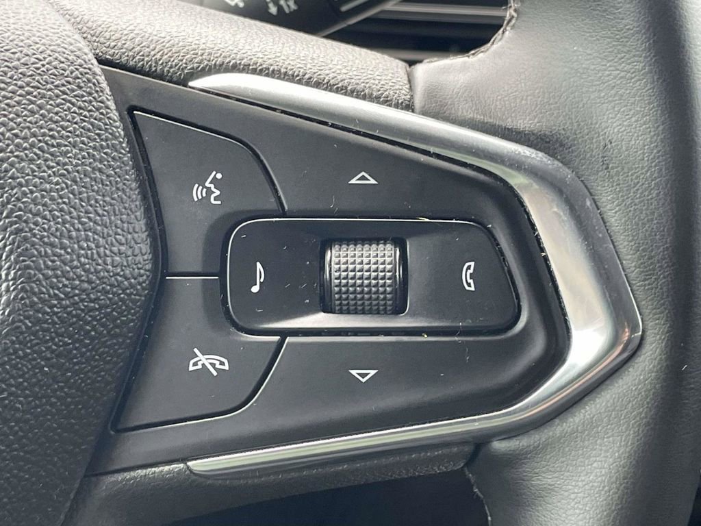 Used 2024 Chevrolet Trax LT w/ Driver Confidence Package FWD image 21