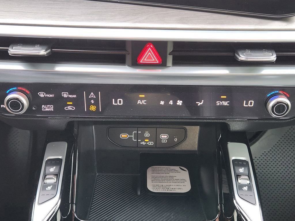 New 2026 Kia Sorento SX Prestige AWD/4WD image 14