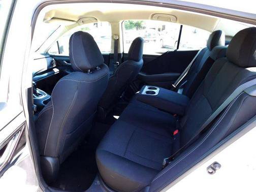 Used 2022 Subaru Legacy Premium AWD/4WD image 11