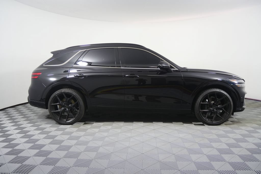 Used 2024 Genesis GV70 3.5T Sport w/ Sport Prestige Package AWD/4WD image 2